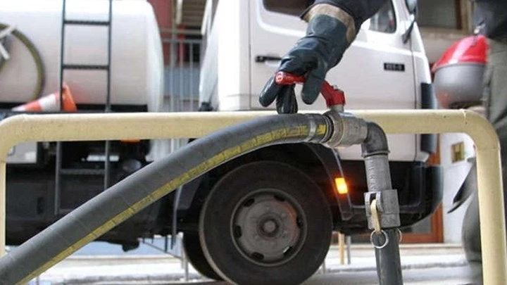 «Φωτιά» στις τσέπες των καταναλωτών βάζει το πετρέλαιο θέρμανσης – Ποιοι και πότε θα λάβουν το επίδομα